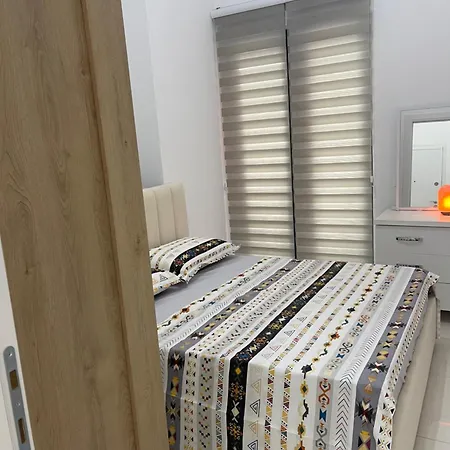 Monmon Apartment *